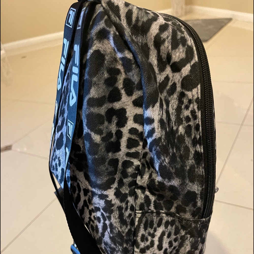 Fila mini backpack 🎒 - Picture 4 of 8